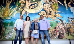 Dra. Cristina Cortinas nombrada hija adoptiva del municipio de Comitán